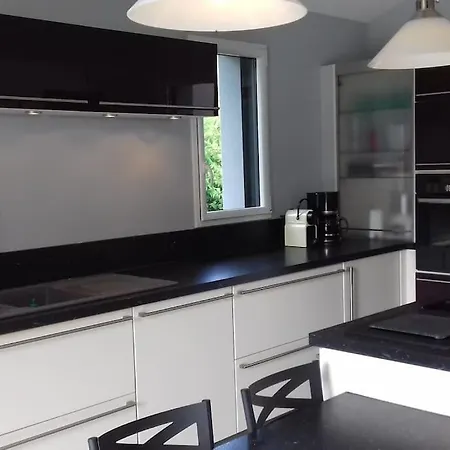 Holiday home 9 Pers 160 M² +jardin- 10mn Nantes -30mn *