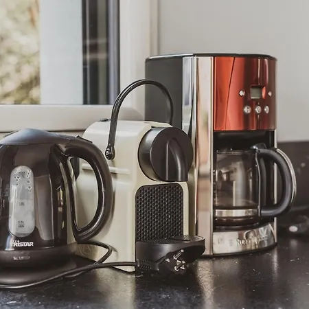 9 Pers 160 M² +jardin- 10mn Nantes -30mn * Bouguenais