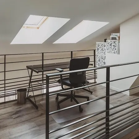 9 Pers 160 M² +jardin- 10mn Nantes -30mn * Bouguenais