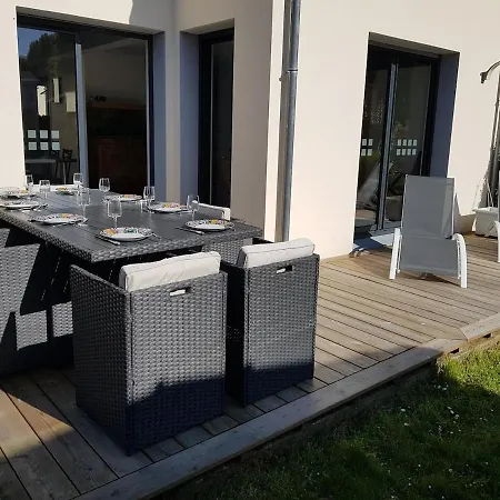 9 Pers 160 M² +jardin- 10mn Nantes -30mn *