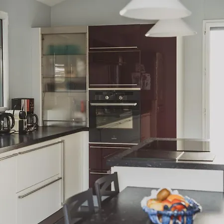 Dom wakacyjny 9 Pers 160 M² +jardin- 10mn Nantes -30mn *