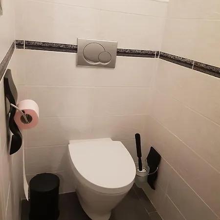 Dom wakacyjny 9 Pers 160 M² +jardin- 10mn Nantes -30mn Bouguenais