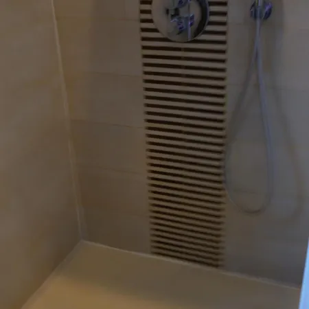 9 Pers 160 M² +jardin- 10mn Nantes -30mn *