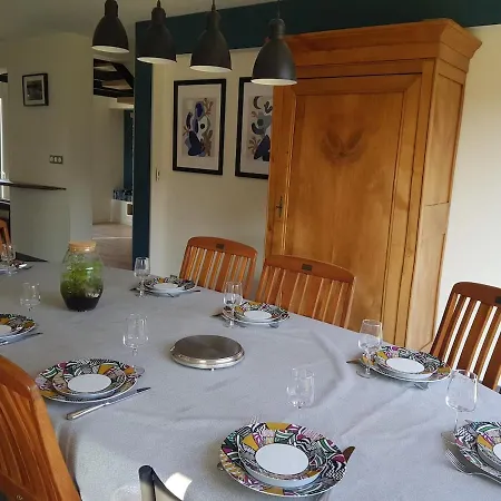 9 Pers 160 M² +jardin- 10mn Nantes -30mn * Bouguenais